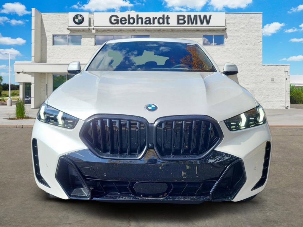 New 2026 BMW X6 xDrive40i w/ Climate Comfort Package image 2