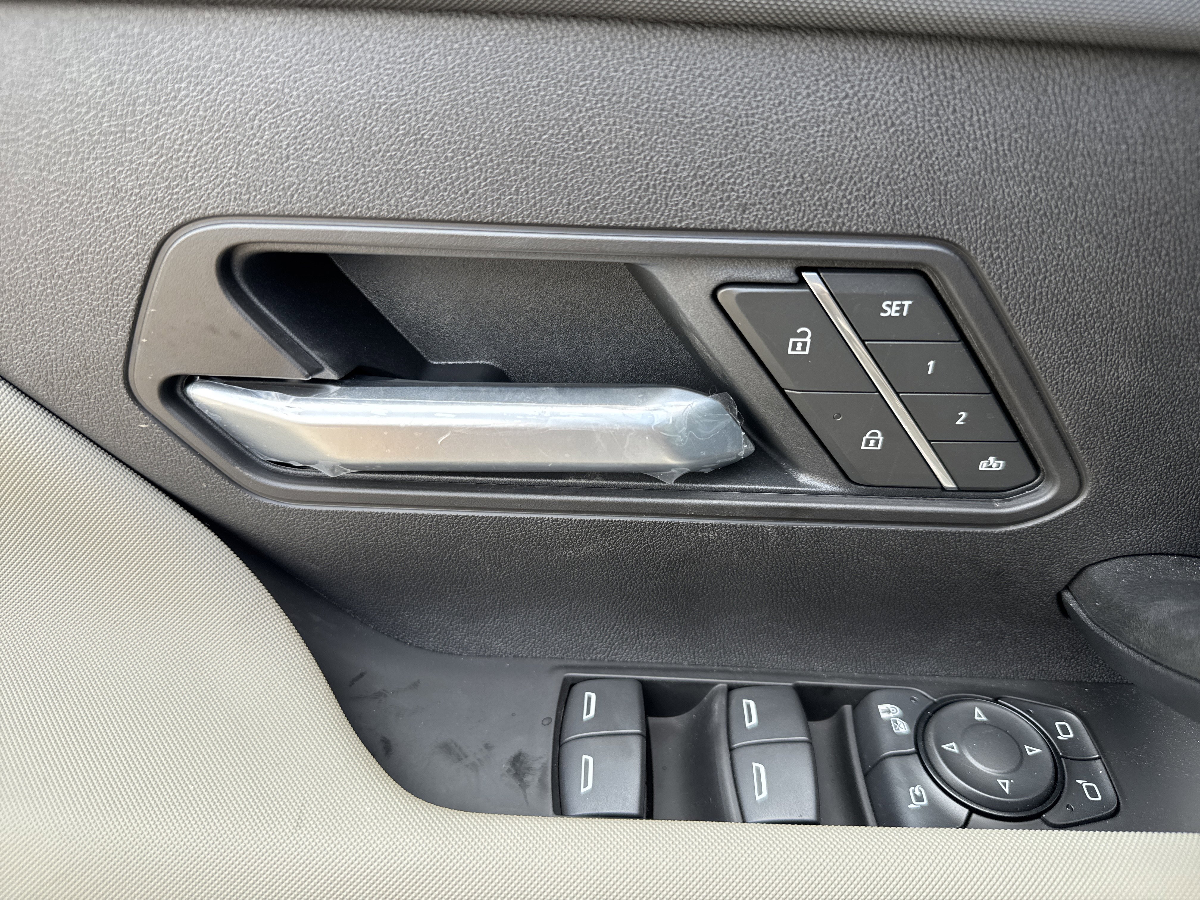 New 2026 GMC Hummer EV SUV image 15
