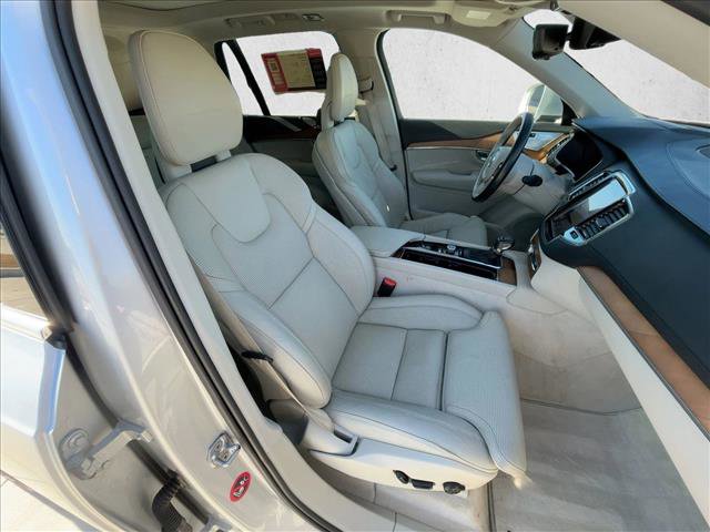Used 2016 Volvo XC90 T6 Inscription w/ Vision Package image 21