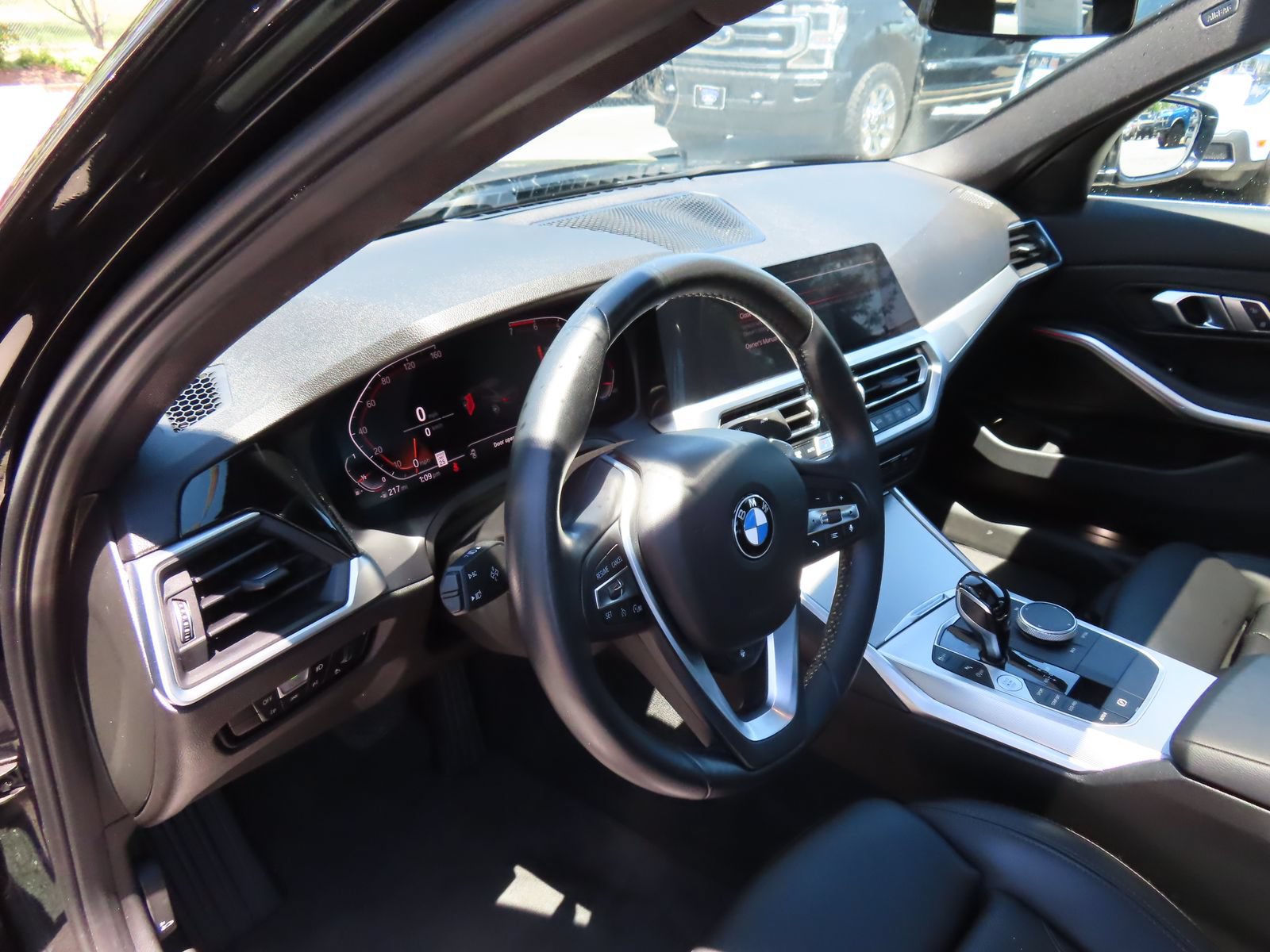 Used 2022 BMW 330i xDrive Sedan w/ Driving Assistance Package AWD/4WD image 14
