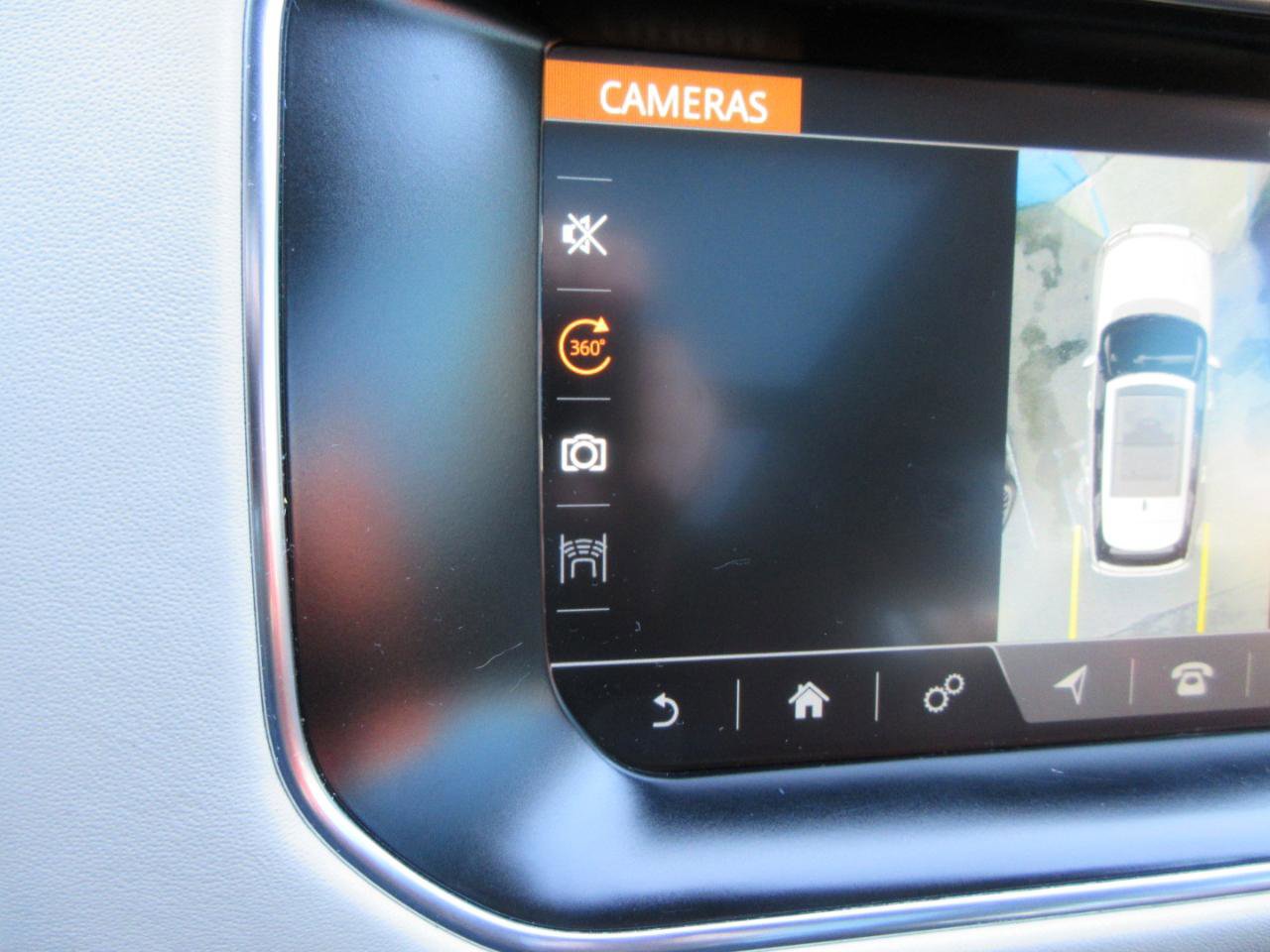 Used 2017 Land Rover Range Rover Supercharged image 75