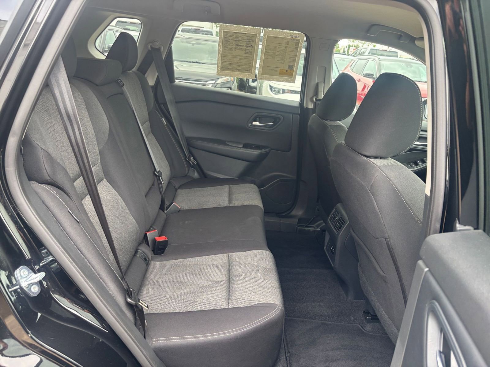 Used 2025 Nissan Rogue SV AWD/4WD image 28