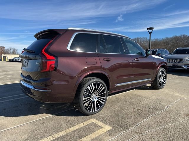 New 2026 Volvo XC90 B6 Core w/ Protection Package Premier image 7