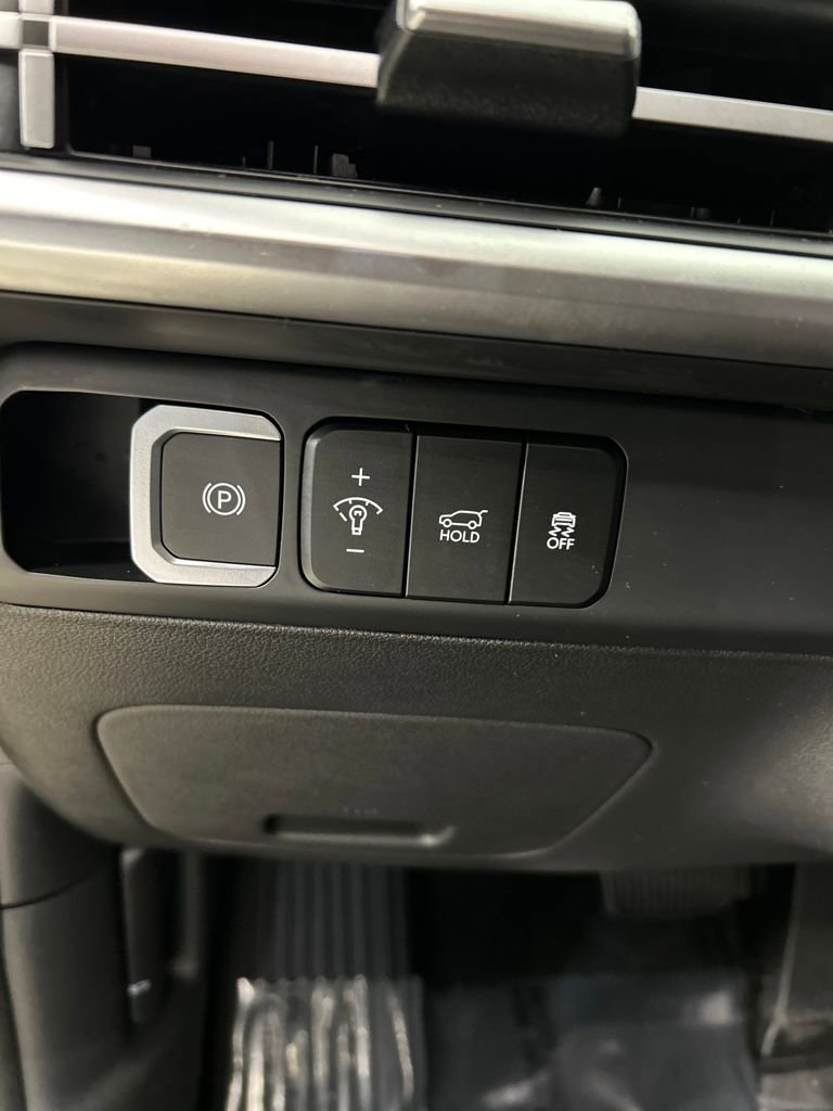 Used 2024 Hyundai Santa Fe SE image 13