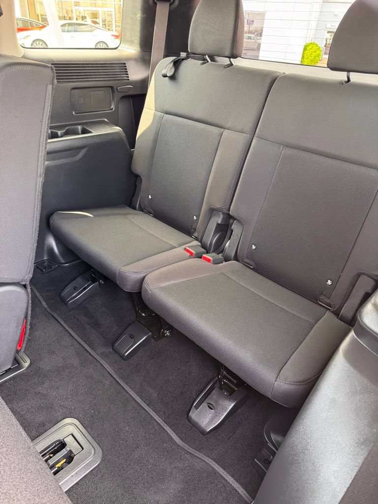 Used 2025 Hyundai Santa Fe SE FWD image 13