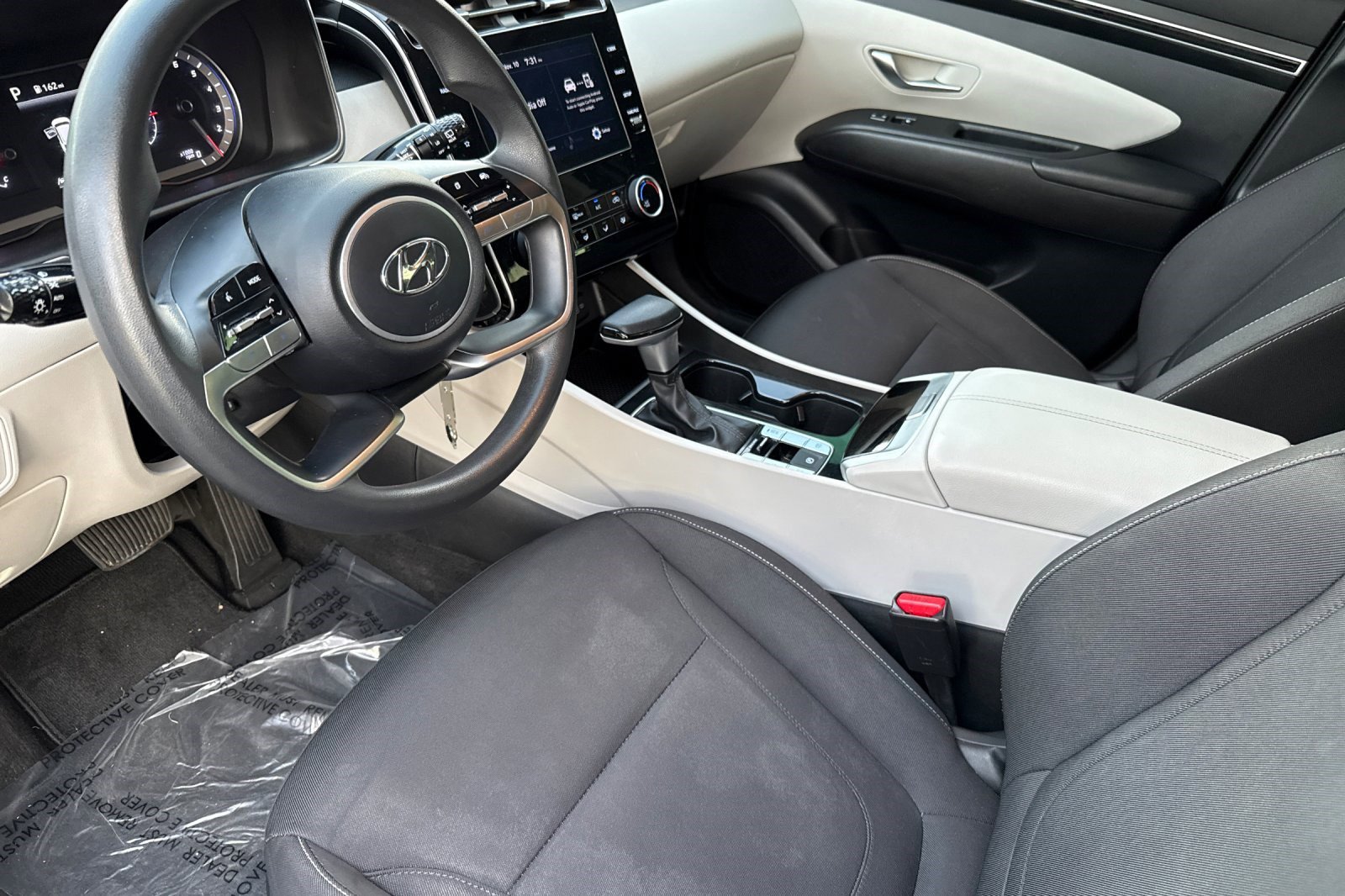 Used 2022 Hyundai Tucson SE image 11