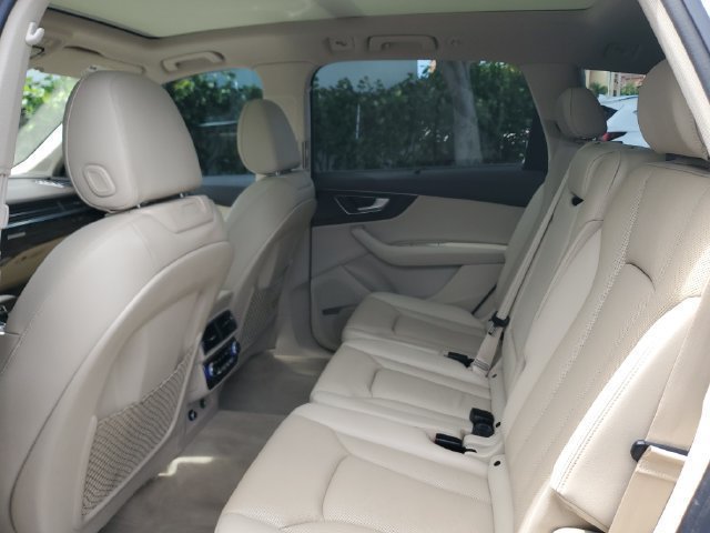 Used 2019 Audi Q7 3.0T Prestige w/ Prestige Package AWD/4WD image 14