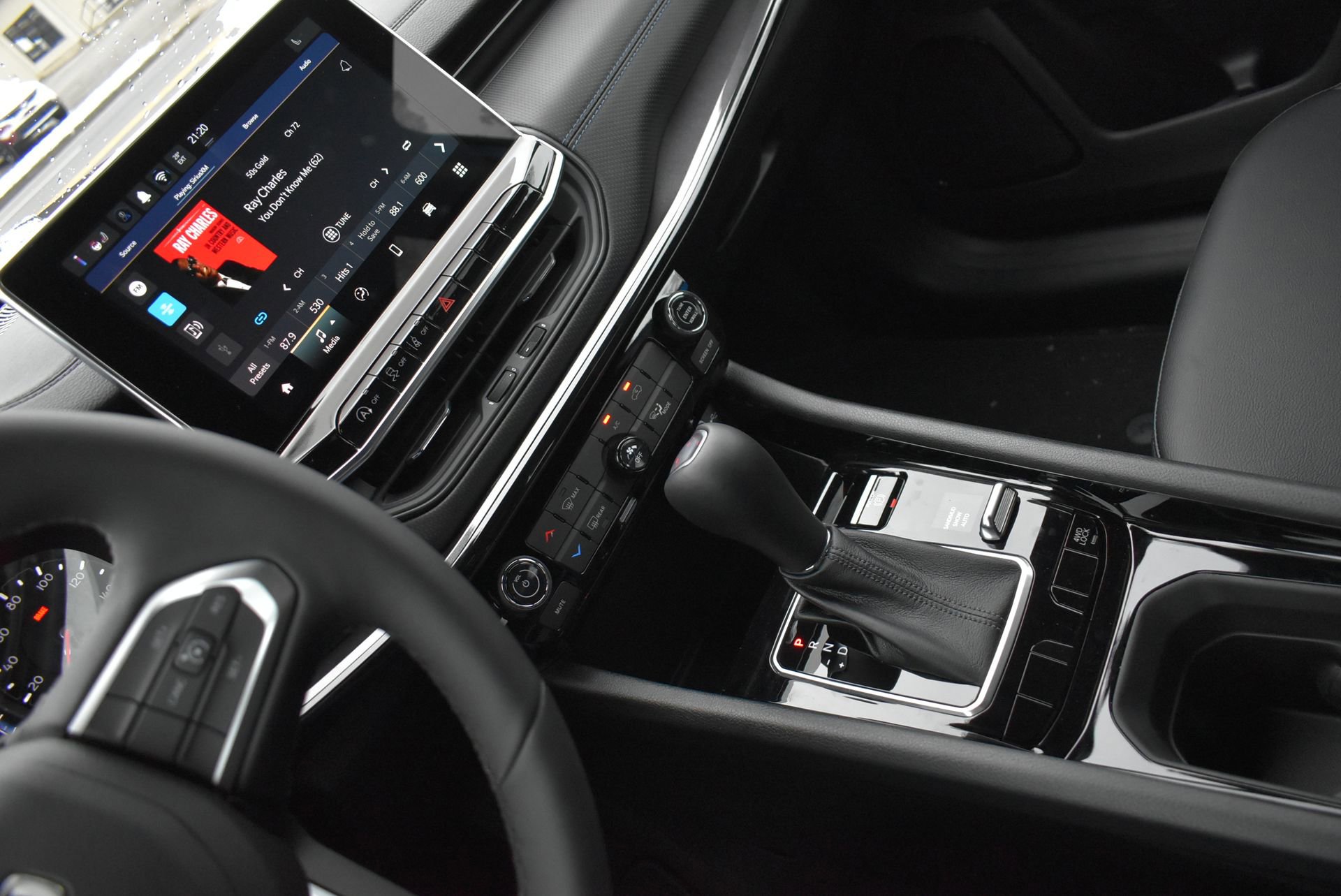 New 2026 Jeep Compass Latitude image 25