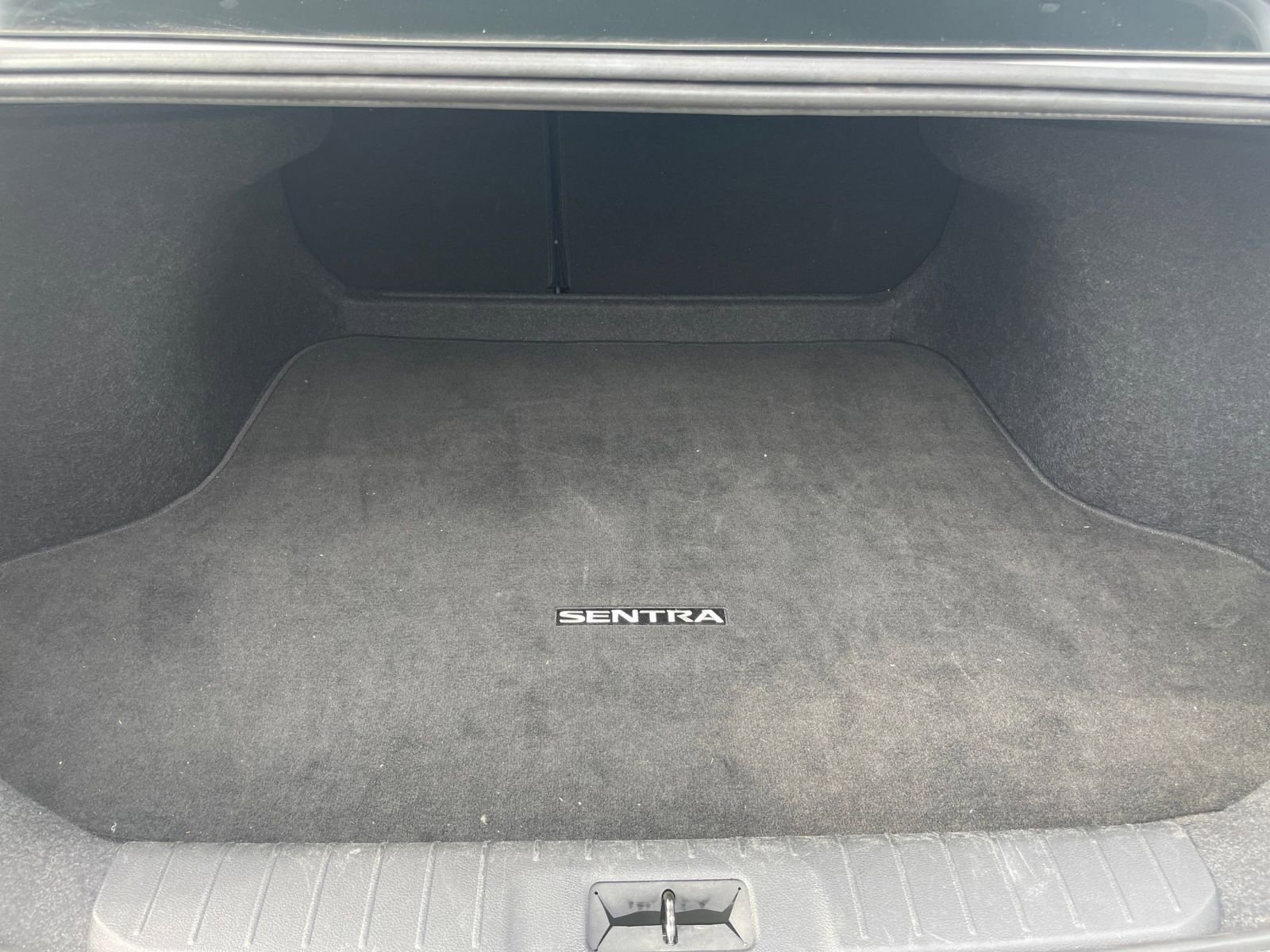 Used 2025 Nissan Sentra S image 29