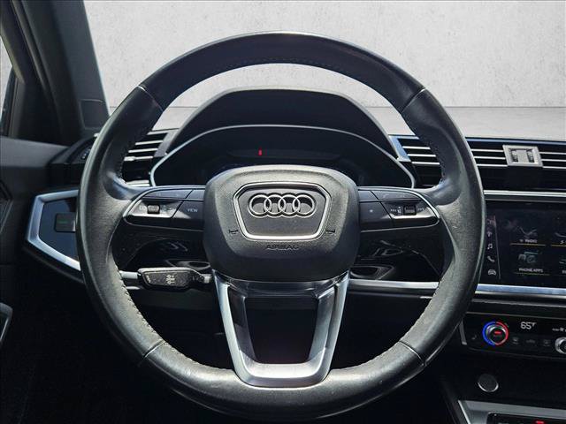 Used 2020 Audi Q3 2.0T Premium w/ Convenience Package AWD/4WD image 15