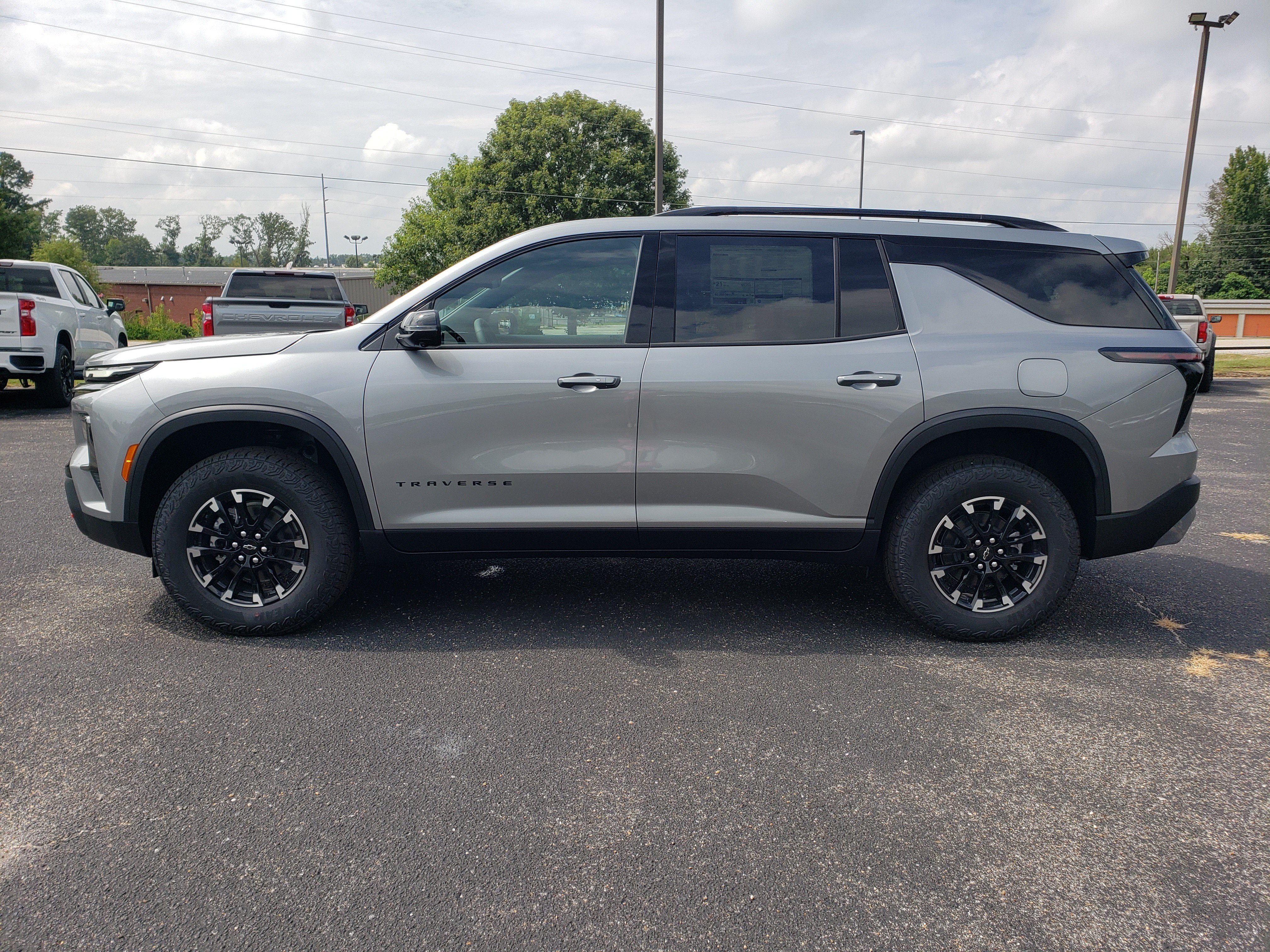 New 2026 Chevrolet Traverse Z71 w/ Driver Confidence Package AWD/4WD image 6