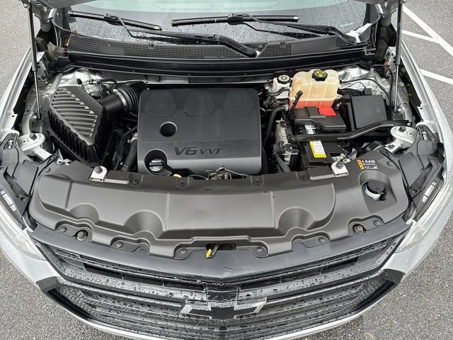 Used 2020 Chevrolet Traverse LT w/ LPO, Black Accent Package image 11