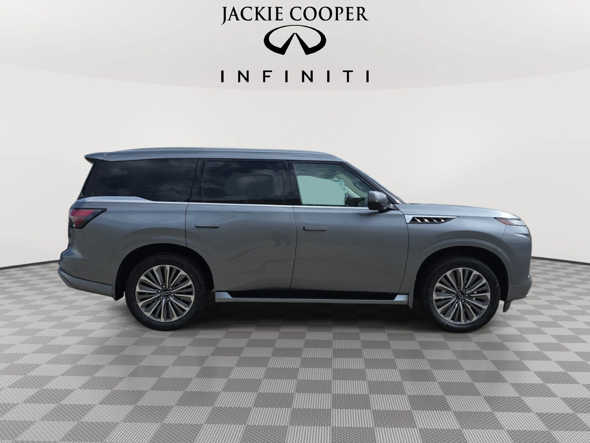 New 2026 INFINITI QX80 Luxe w/ Cargo Package RWD image 4