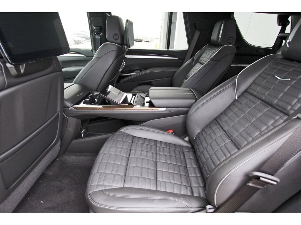 New 2026 Cadillac Escalade Platinum Sport AWD/4WD image 7