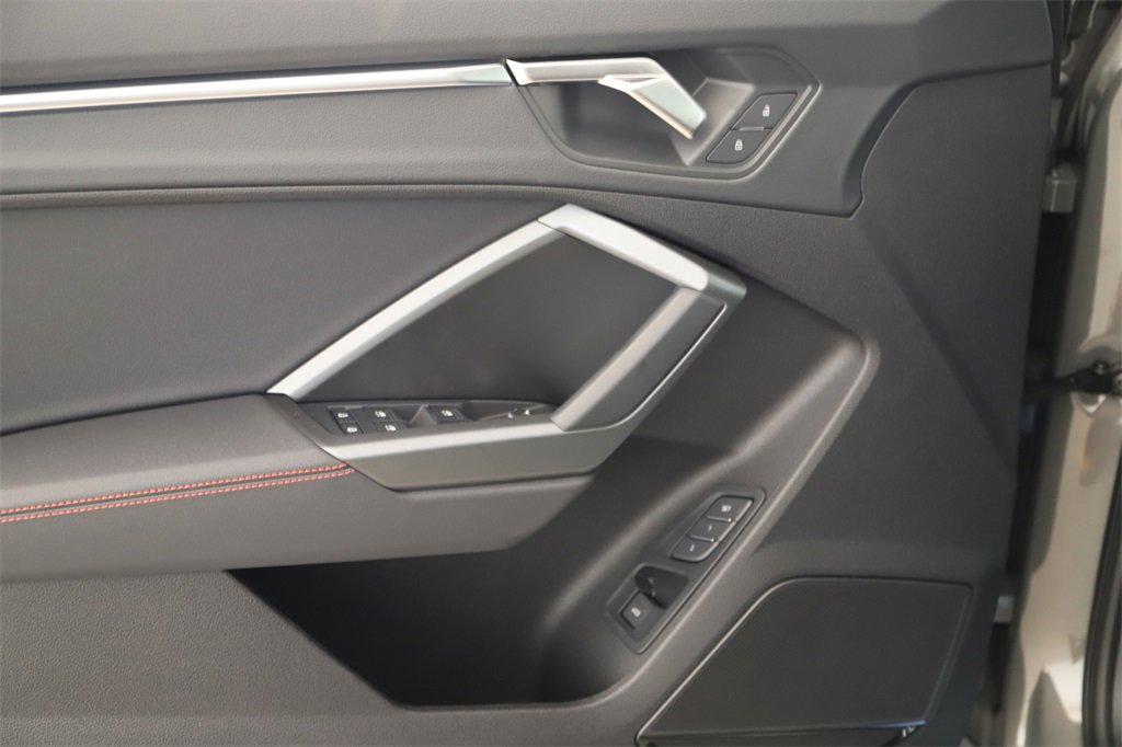 New 2025 Audi Q3 2.0T Premium Plus image 23