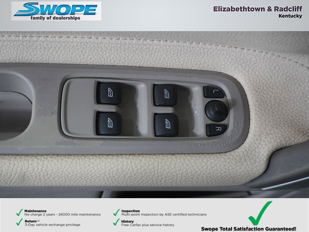 Used 2011 Volvo C70 T5 w/ Multimedia Pkg image 13