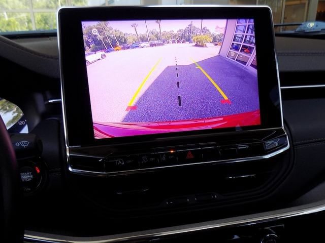 Certified 2022 Jeep Compass Limited AWD/4WD image 16
