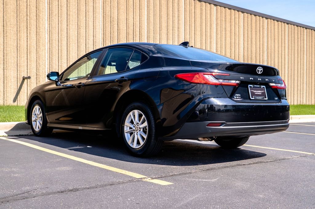 Used 2025 Toyota Camry LE w/ Convenience Package AWD/4WD image 7