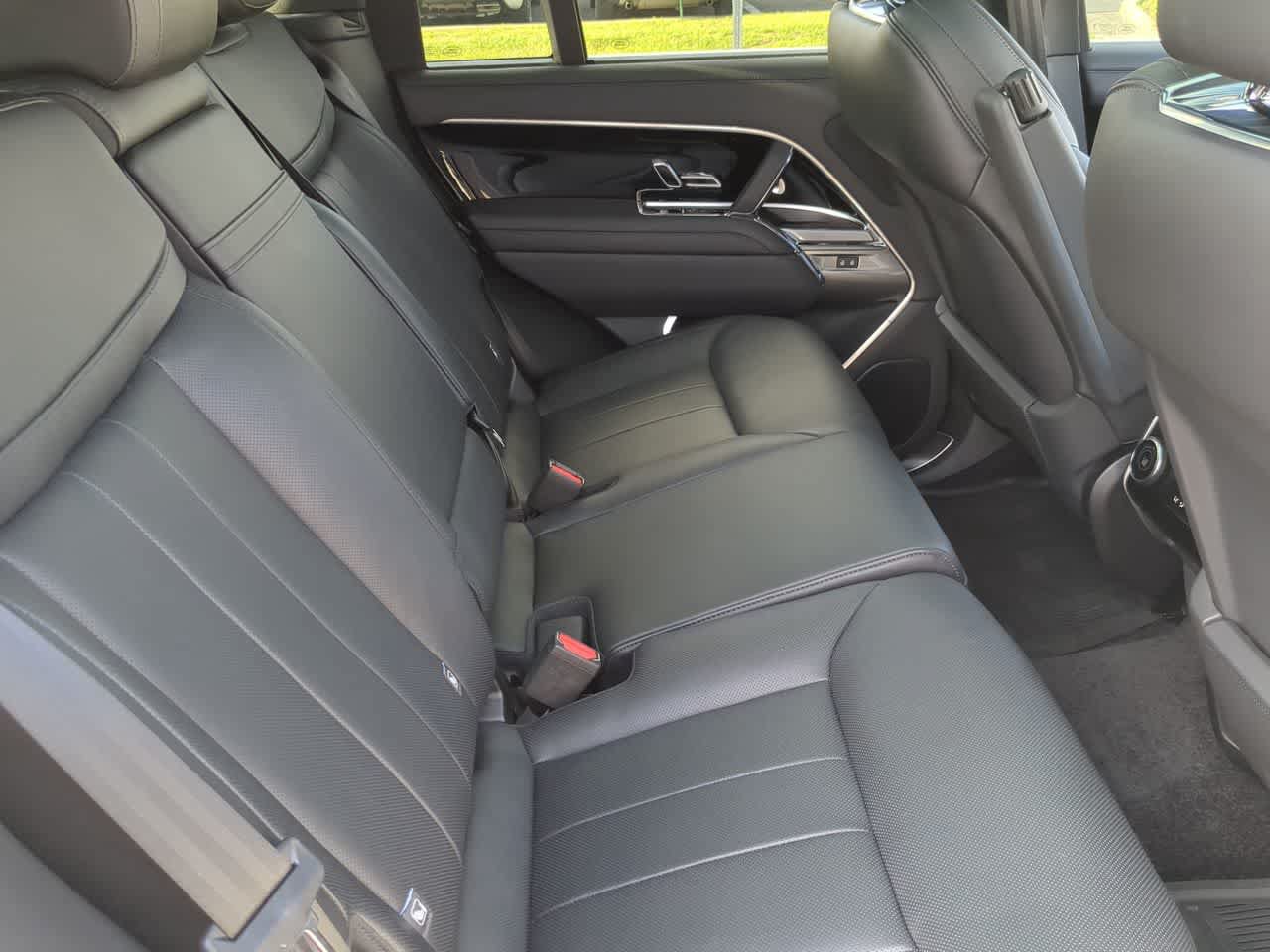 Certified 2023 Land Rover Range Rover SE AWD/4WD image 22