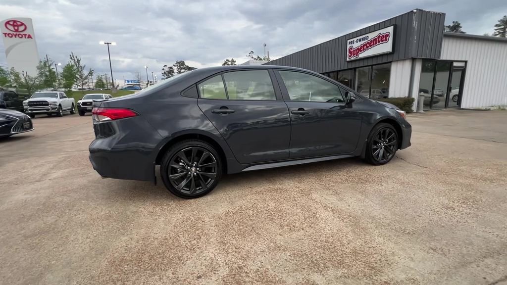 Used 2026 Toyota Corolla SE w/ SE Premium Package image 7