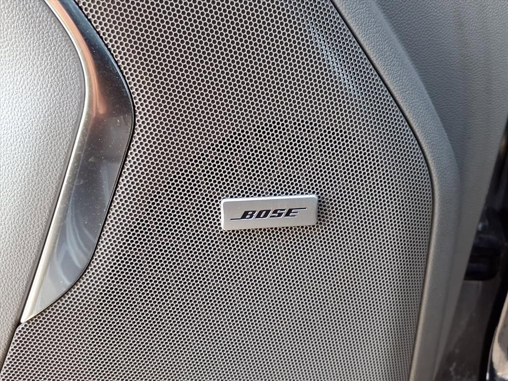 Certified 2023 GMC Yukon SLT w/ SLT Luxury Package image 23