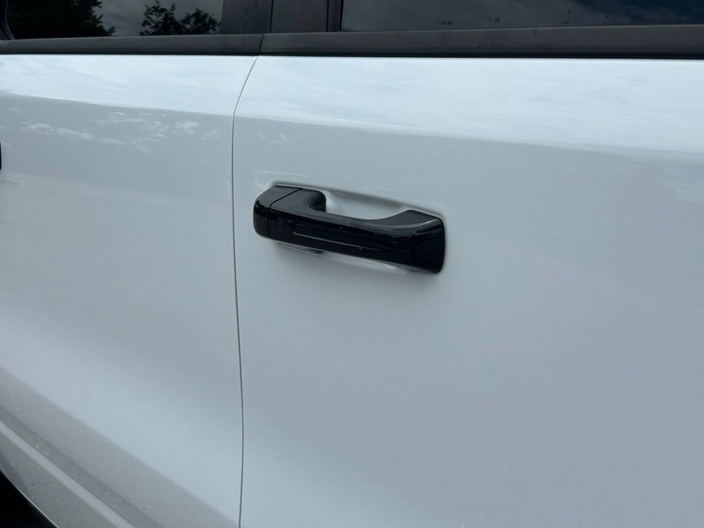 Used 2023 RAM 1500 Laramie RWD image 22