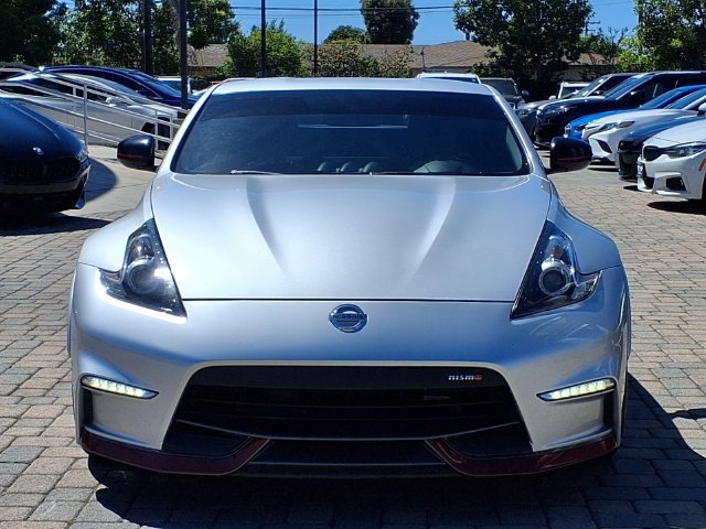 Used 2016 Nissan 370Z NISMO RWD image 8