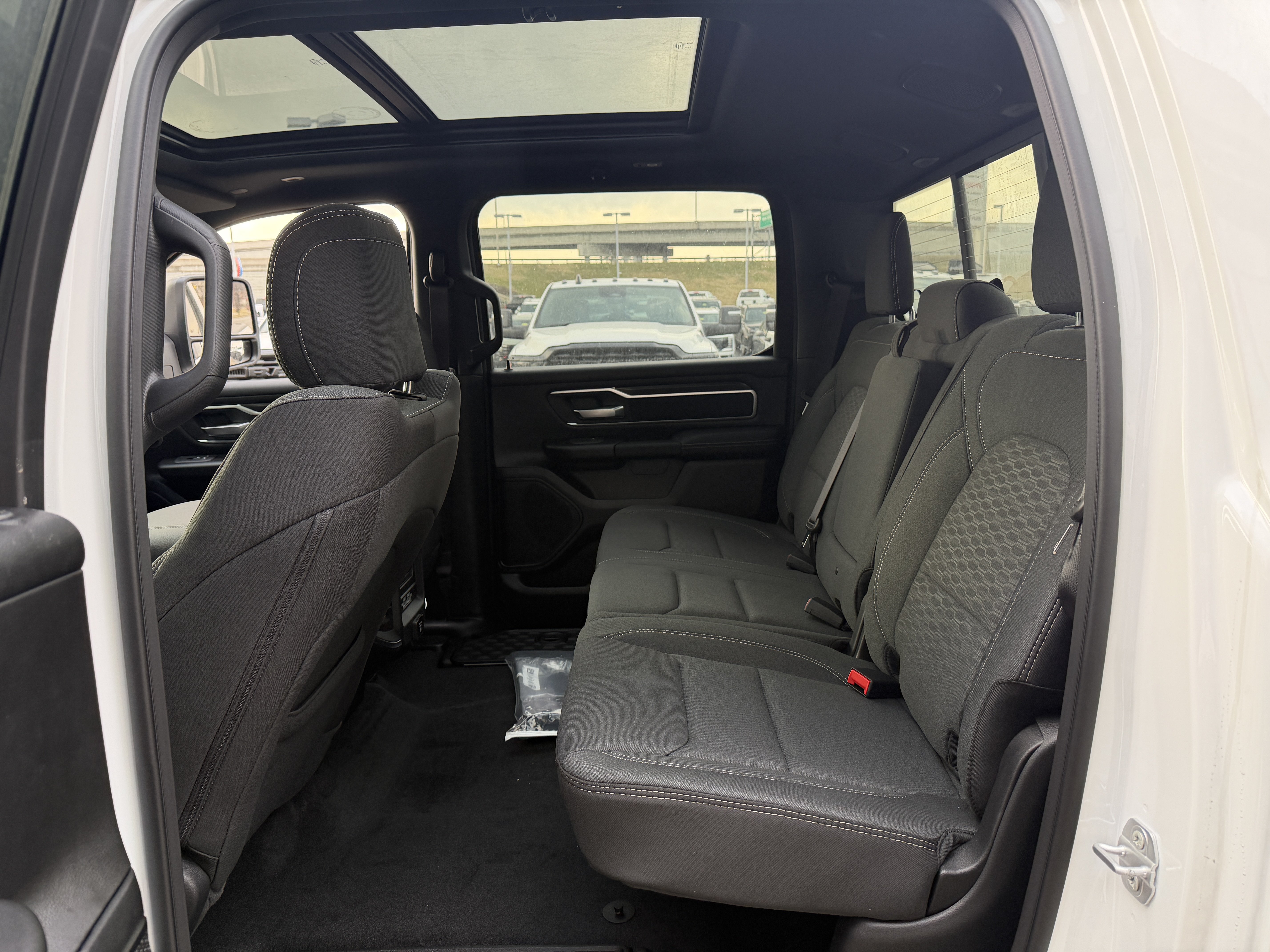 New 2026 RAM 1500 Big Horn AWD/4WD image 31