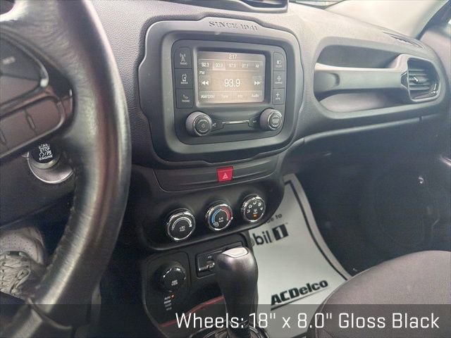 Used 2017 Jeep Renegade Altitude w/ Safety & Security Group (ALP) image 34