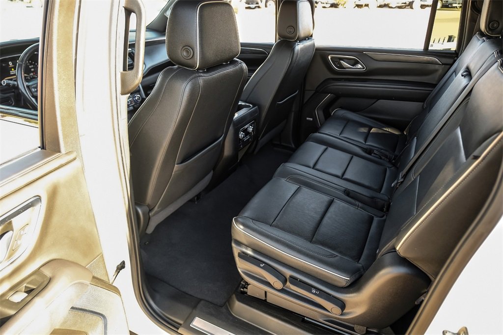 Used 2022 GMC Yukon XL SLT image 39
