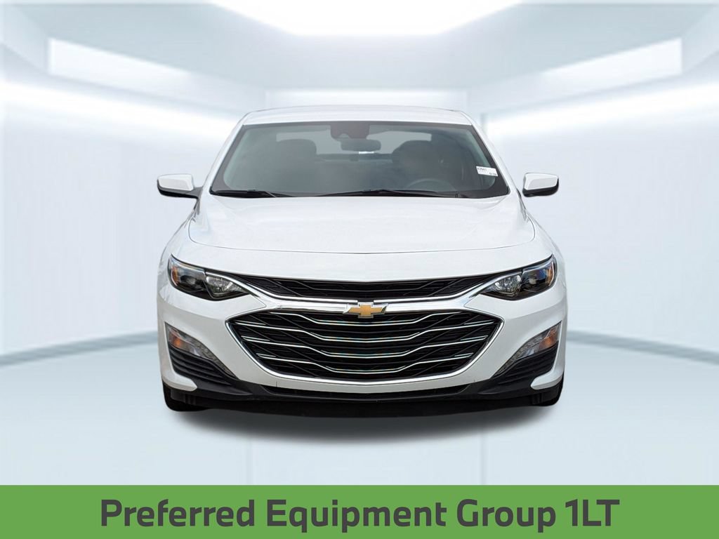 Used 2025 Chevrolet Malibu LT FWD image 12