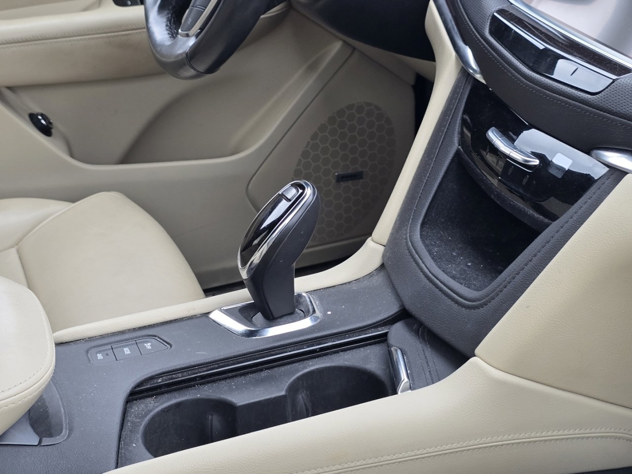 Used 2019 Cadillac XT5 Luxury image 17