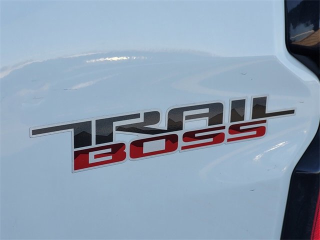 Used 2023 Chevrolet Colorado Trail Boss w/ Technology Package image 4