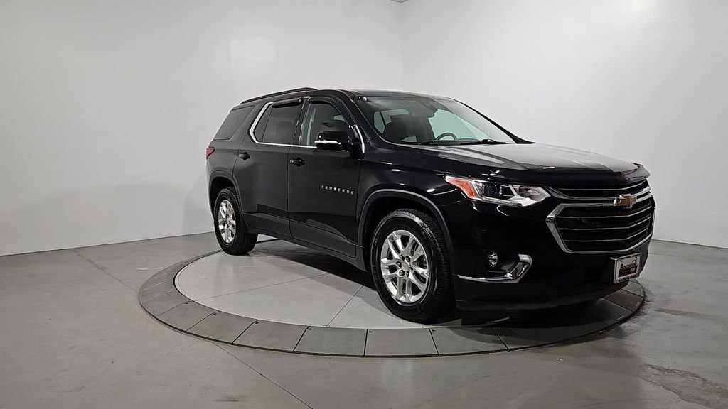 Used 2020 Chevrolet Traverse LT w/ Driver Confidence II Package image 8