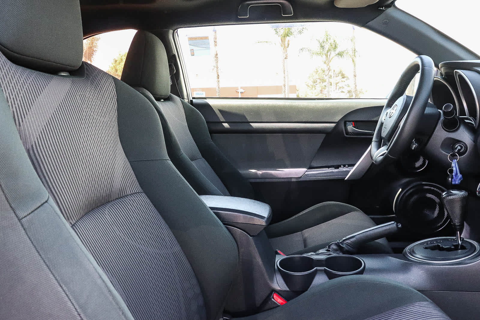Used 2013 Scion tC FWD image 25