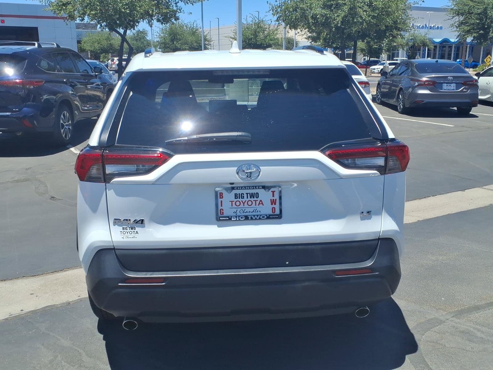 Used 2021 Toyota RAV4 LE w/ Carpet Mat Package (TMS) FWD image 5
