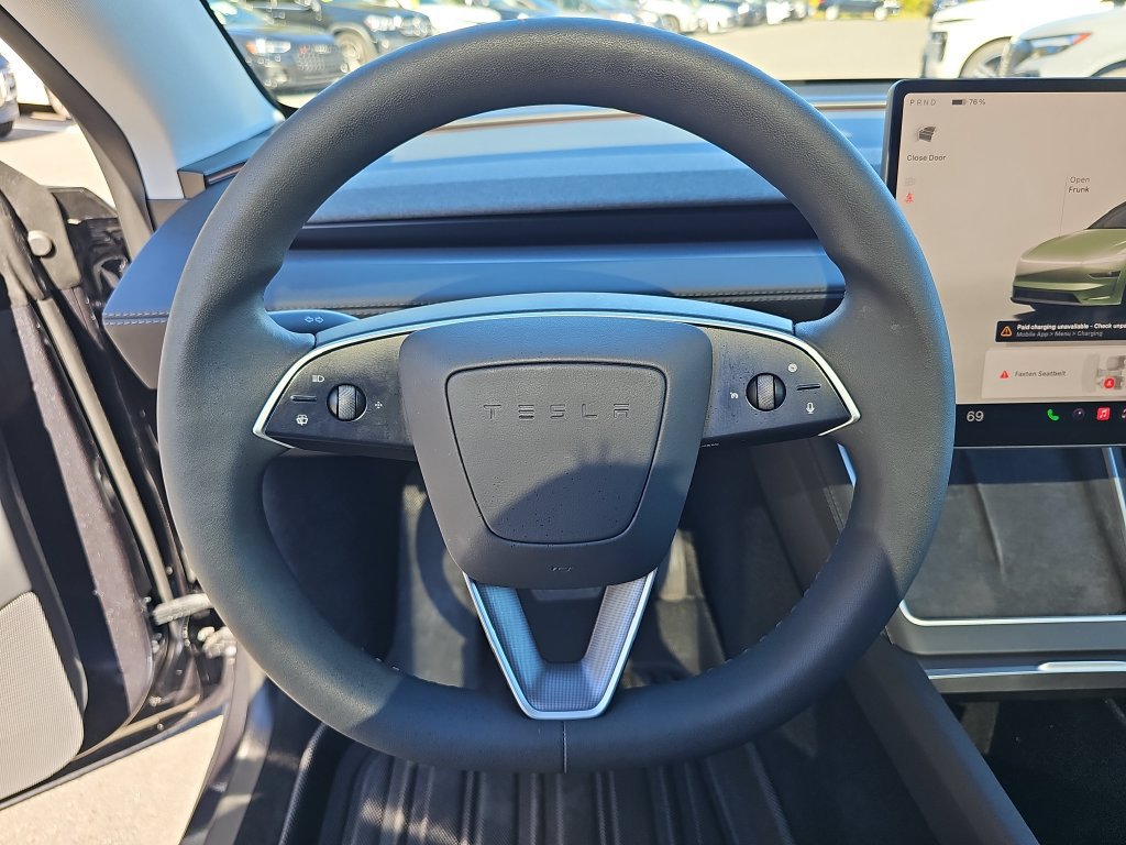 Used 2026 Tesla Model Y Long Range AWD/4WD image 16