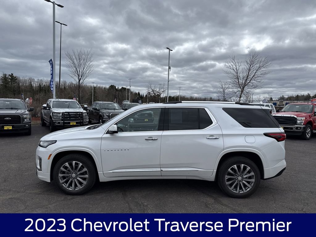 Used 2023 Chevrolet Traverse Premier w/ LPO, Floor Liner Package AWD/4WD image 9