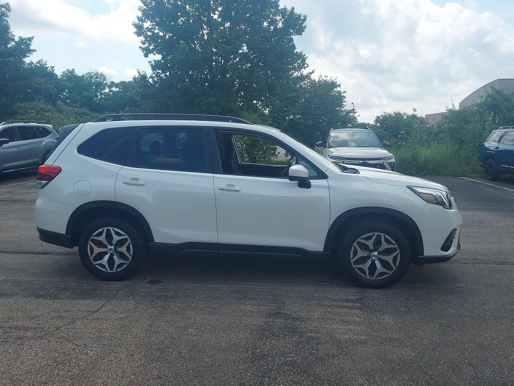 Certified 2024 Subaru Forester Premium AWD/4WD image 8