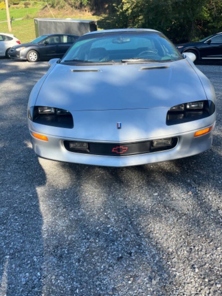 Used 1997 Chevrolet Camaro Z28 w/ Preferred Equipment Group 2 RWD image 3