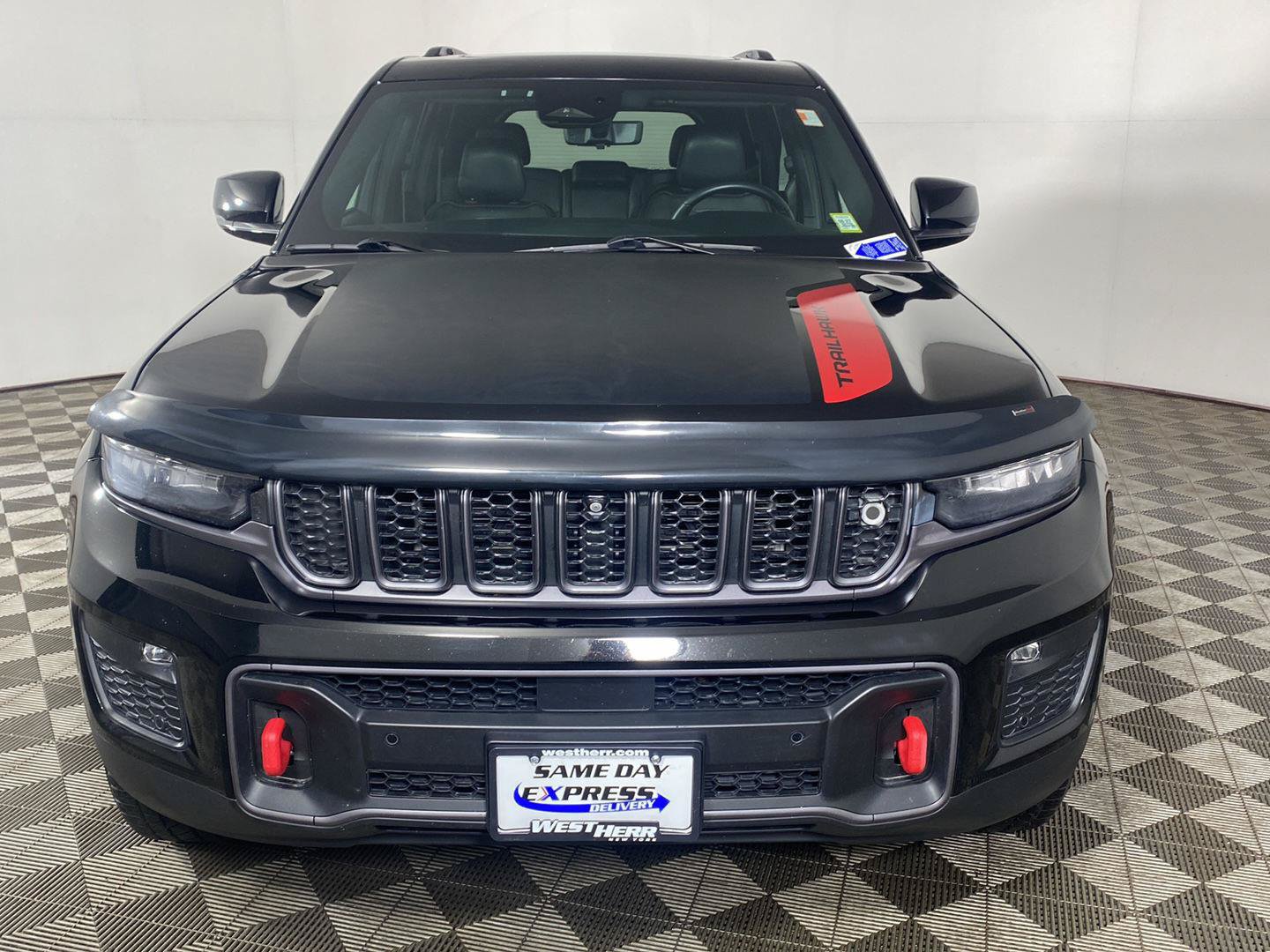 Used 2022 Jeep Grand Cherokee Trailhawk w/ ADV Protech Group II AWD/4WD image 28