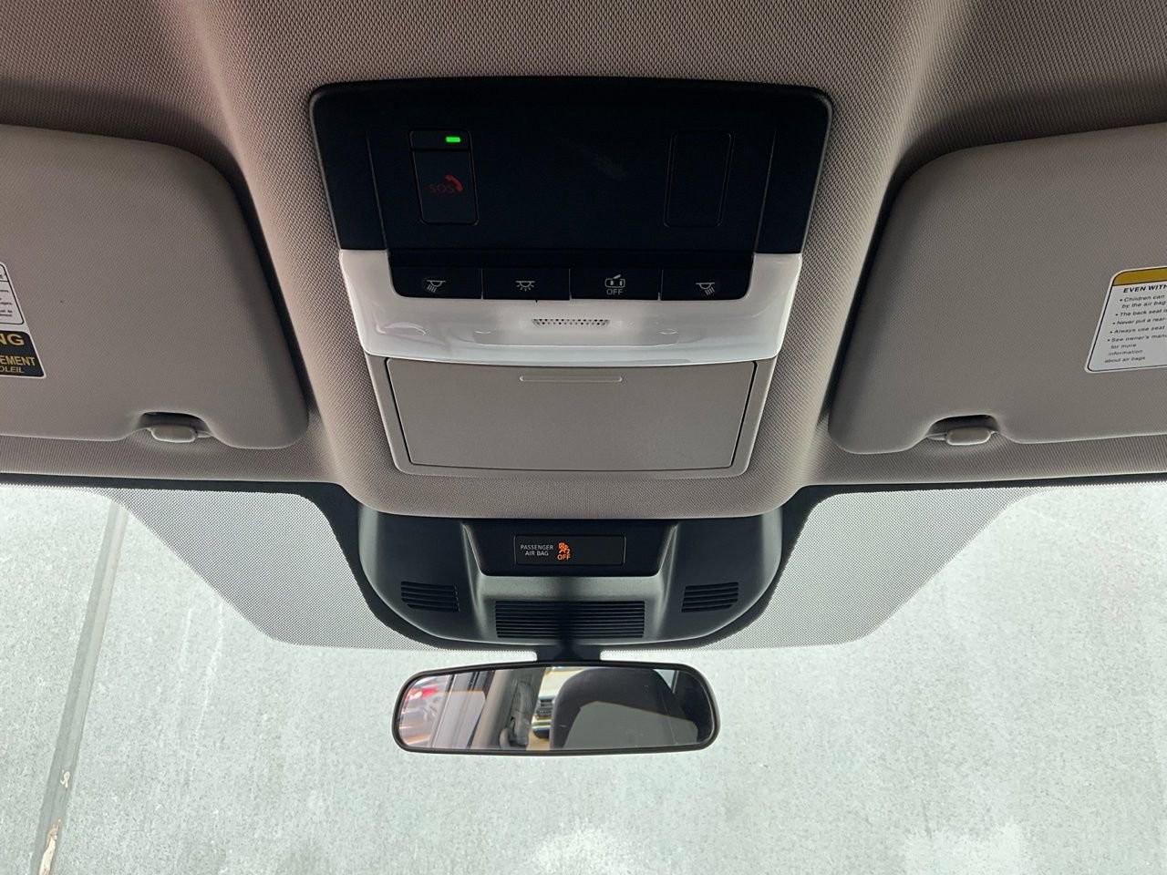 Used 2025 Nissan Rogue SV image 16