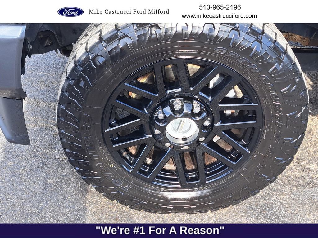 Used 2022 Ford F250 XLT w/ Black Appearance Package image 9