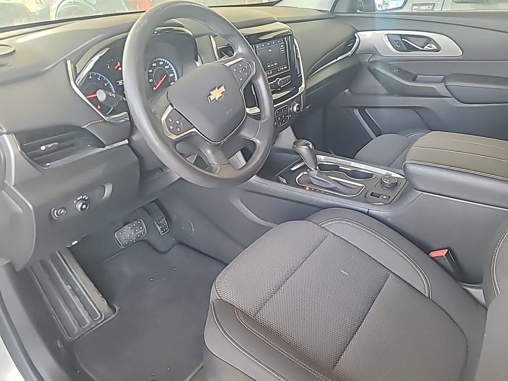 Used 2020 Chevrolet Traverse LS AWD/4WD image 8