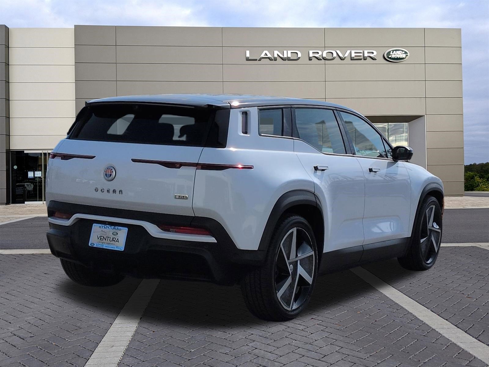 Used 2023 Fisker Ocean One image 5