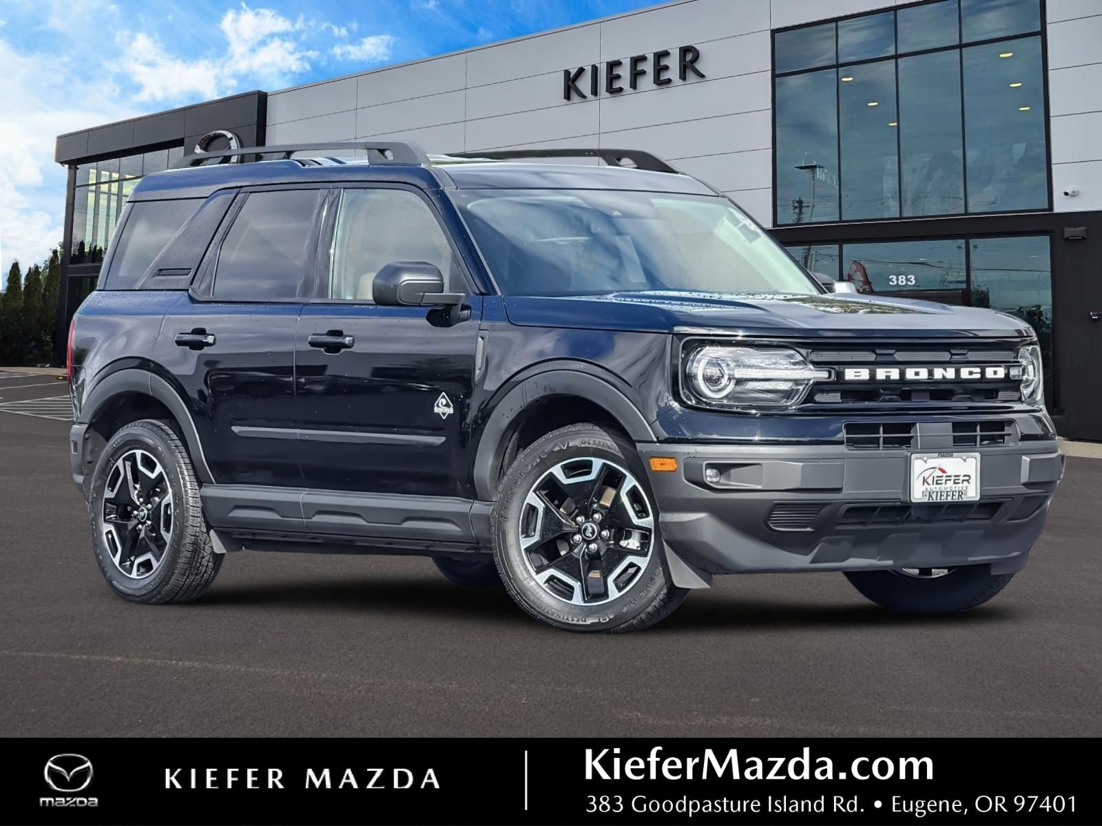 Used 2023 Ford Bronco Sport Outer Banks w/ Tech Package AWD/4WD image 1