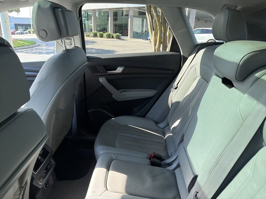 Used 2018 Audi Q5 Prestige w/ Prestige Package AWD/4WD image 12