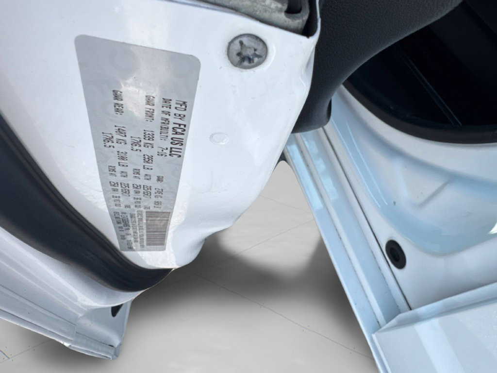 Used 2016 Dodge Grand Caravan SE FWD image 27