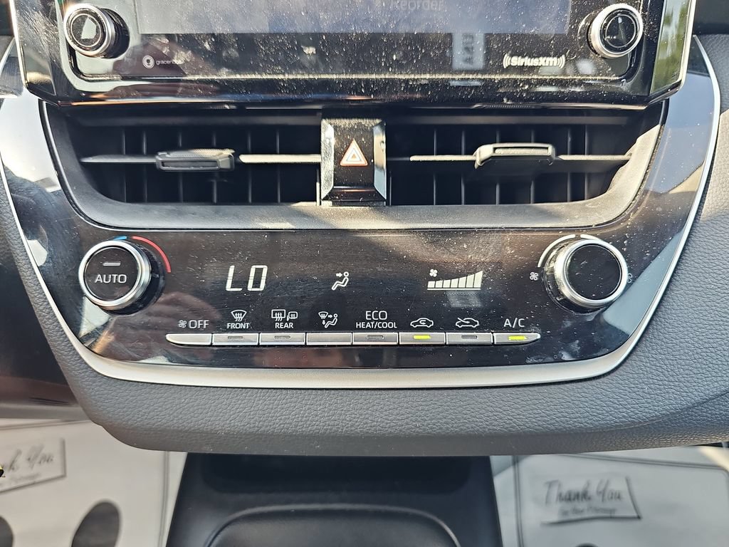 Used 2021 Toyota Corolla LE FWD image 24