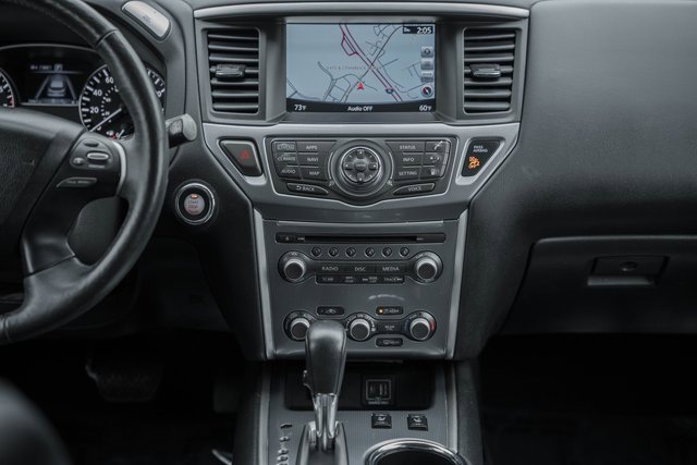 Used 2019 Nissan Pathfinder SL image 21